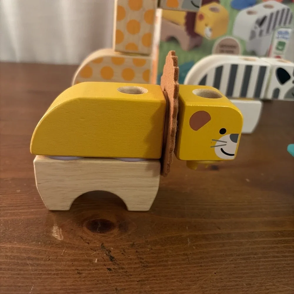 Melissa & Doug Snap & Play Mix & Match Jungle‎ Animal Block Set (34 PCs)